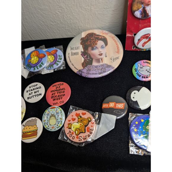 Lot of Button Pins Vintage to Modern - Picture 4 of 6